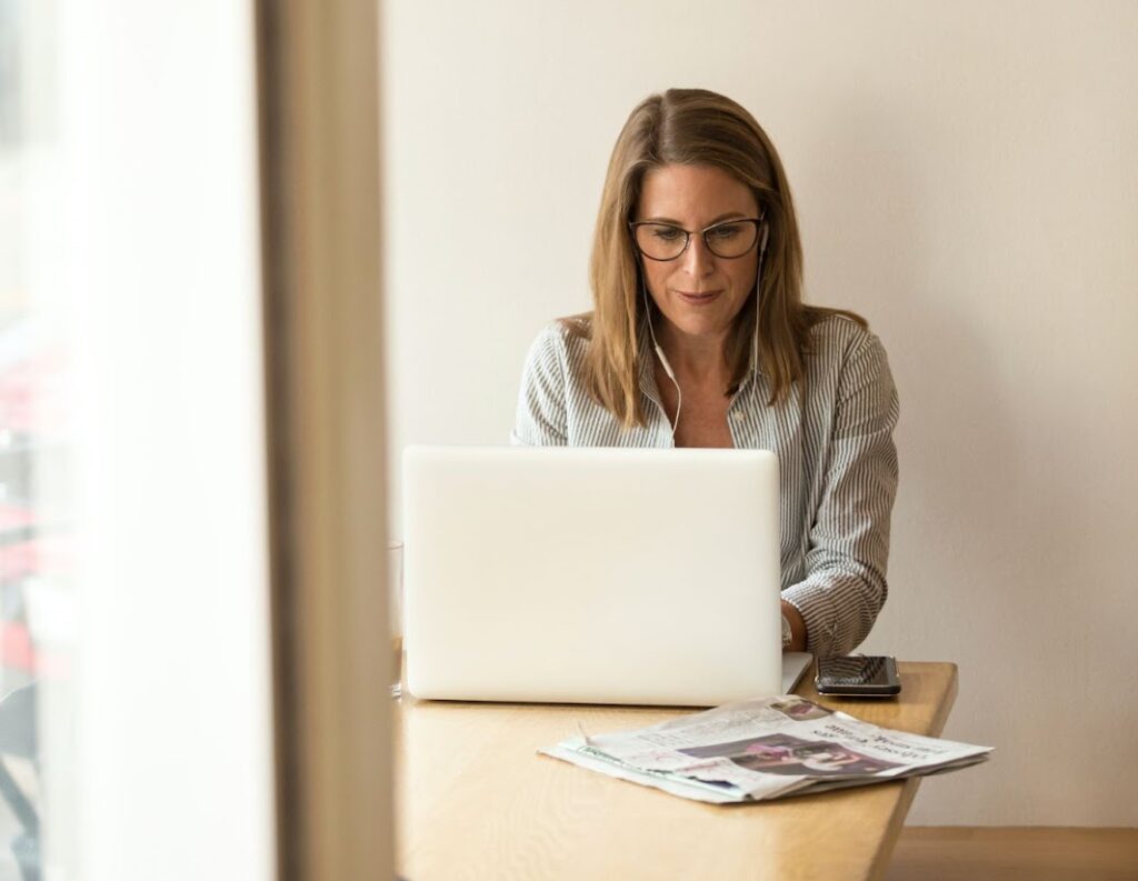 What Are the Essential Features of a Deep Collaborative Tool?