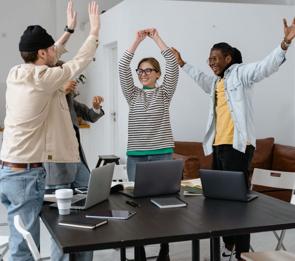 What Are the Benefits of Using a Visual Collaboration Tool?